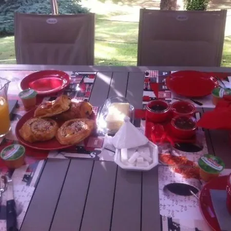 Frühstückspension Le Jardin D'eau Lamothe-Montravel