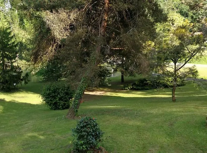 Gæstehus Le Jardin D Eau Lamothe-Montravel